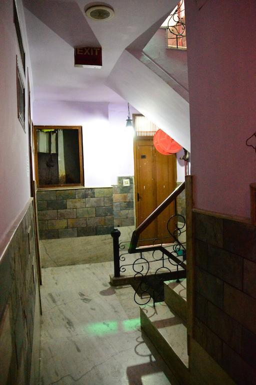 Yes Please Guest House Yeni Delhi Dış mekan fotoğraf