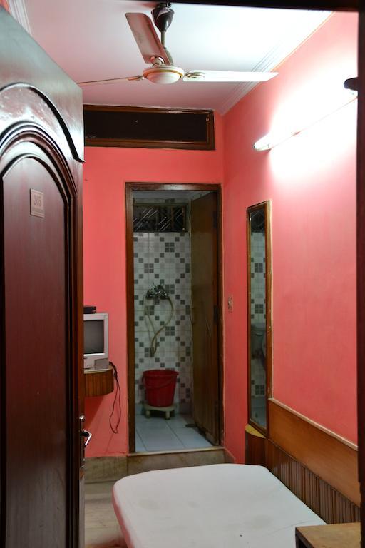 Yes Please Guest House Yeni Delhi Oda fotoğraf